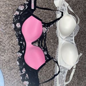 2 bralettes (large) fits 32-36
